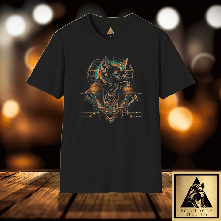 FELINE QUEEN T-SHIRT