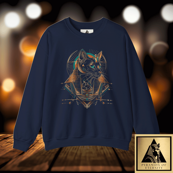 FELINE QUEEN - Unisex Crewneck Sweatshirt